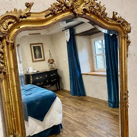 Une Nuit Chez Une Artisane Josselin Exteriör bild